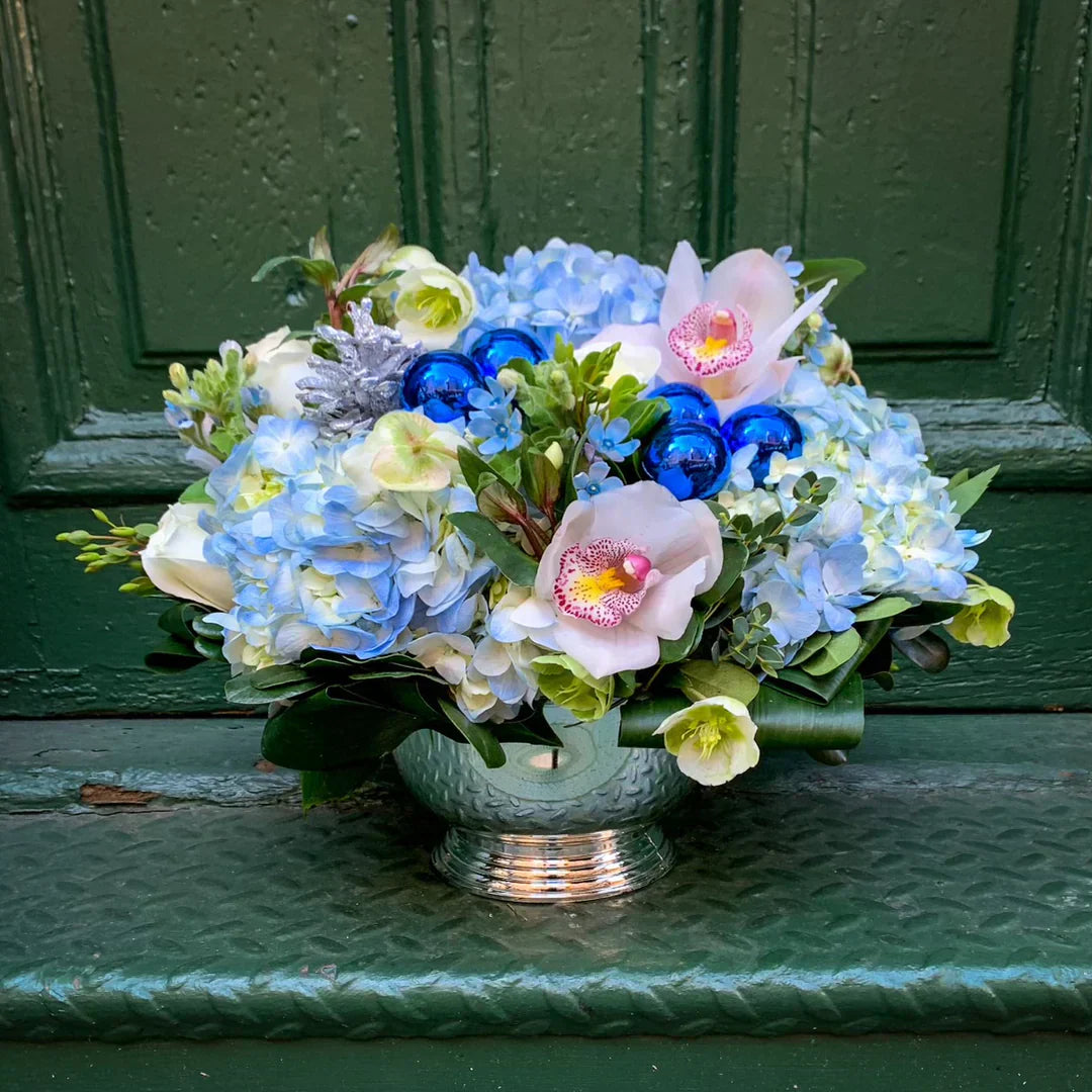 Add Fresh Flowers to Your Hanukkah Decor This Season